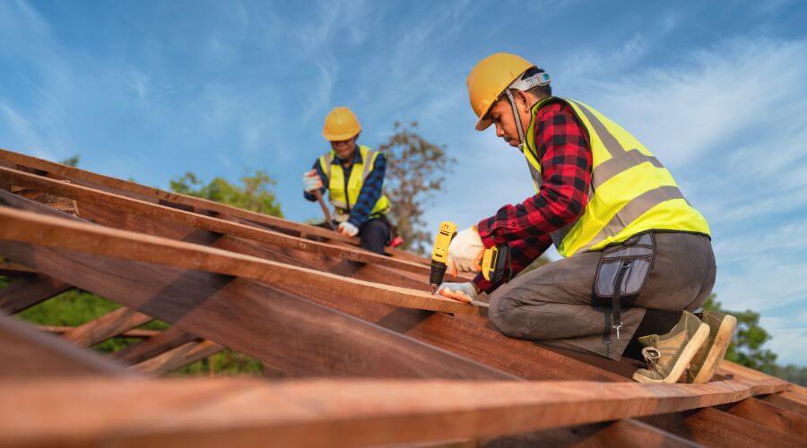 Professional Flat Roofing Installation services in Metamora, MI